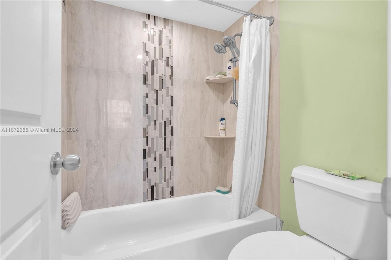 1301 NE Miami Gardens Dr, Unit 1225W, Miami, FL 33179 Photo