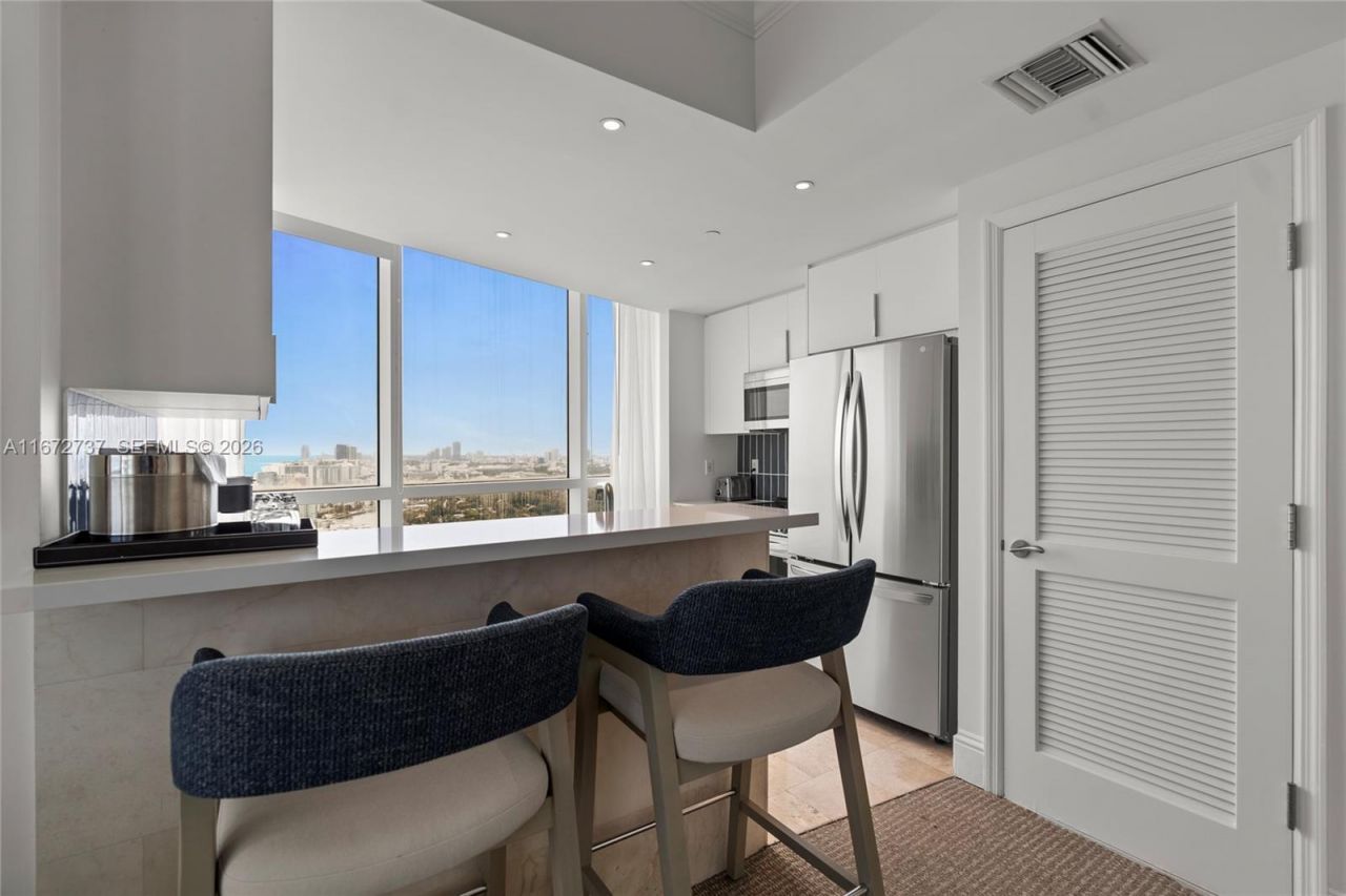 4401 Collins Ave, Unit 3202/3204, Miami Beach, FL 33140 Photo