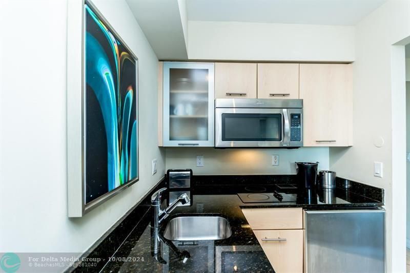2670 E Sunrise Boulevard, Unit 1009, Fort Lauderdale, FL 33304 Photo