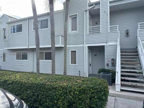 3473 NW 44th St, Unit 103, Oakland Park, FL 33309