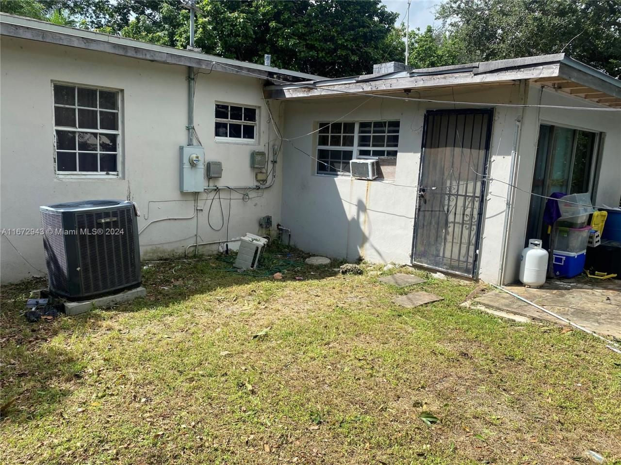215 NW 117th St, Miami, FL 33168 Photo