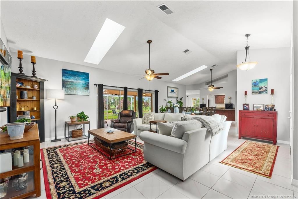 1395 SW Bent Pine Cove, Port Saint Lucie, FL 34986 Photo