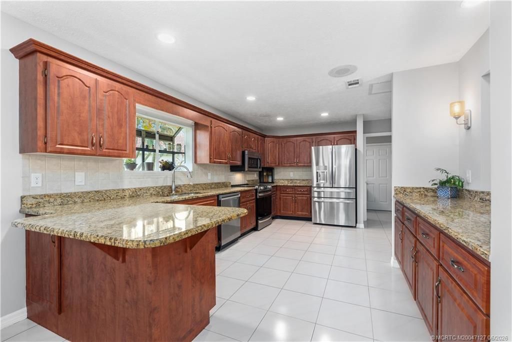 1395 SW Bent Pine Cove, Port Saint Lucie, FL 34986 Photo