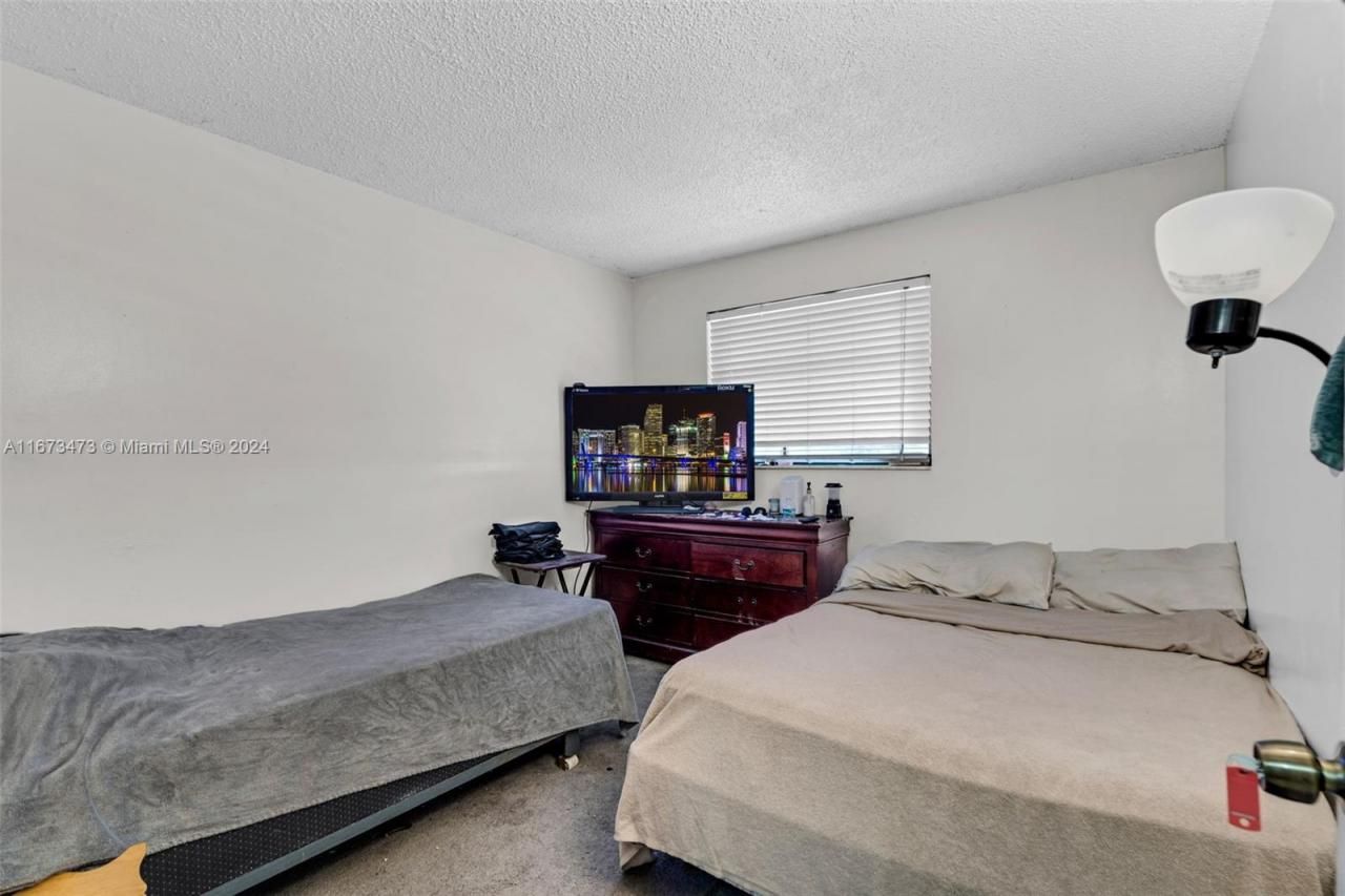 1333 NW 122nd Ter, Unit 1333, Pembroke Pines, FL 33026 Photo