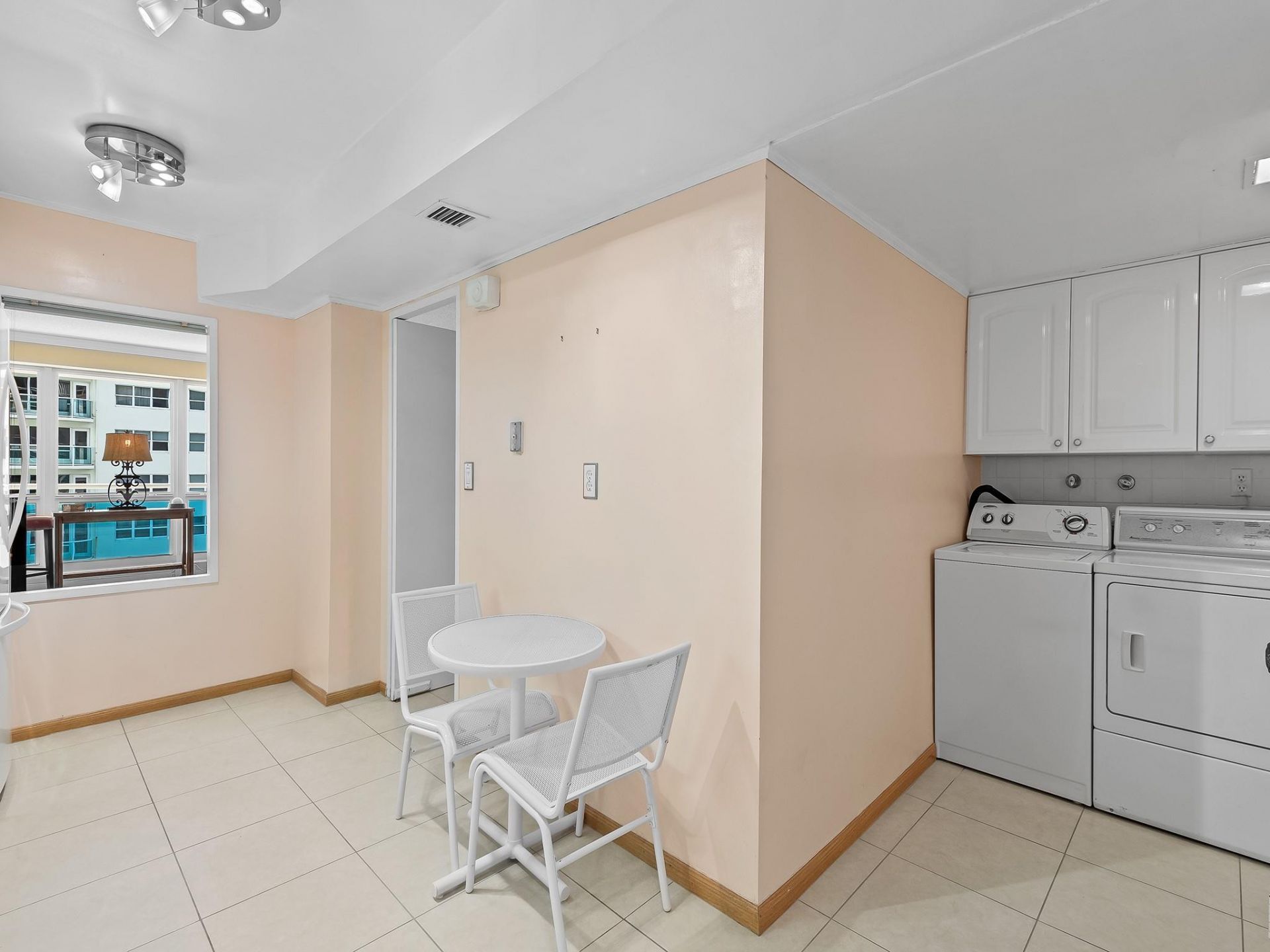 3430 Galt Ocean Drive, Unit 609, Fort Lauderdale, FL 33308 Photo