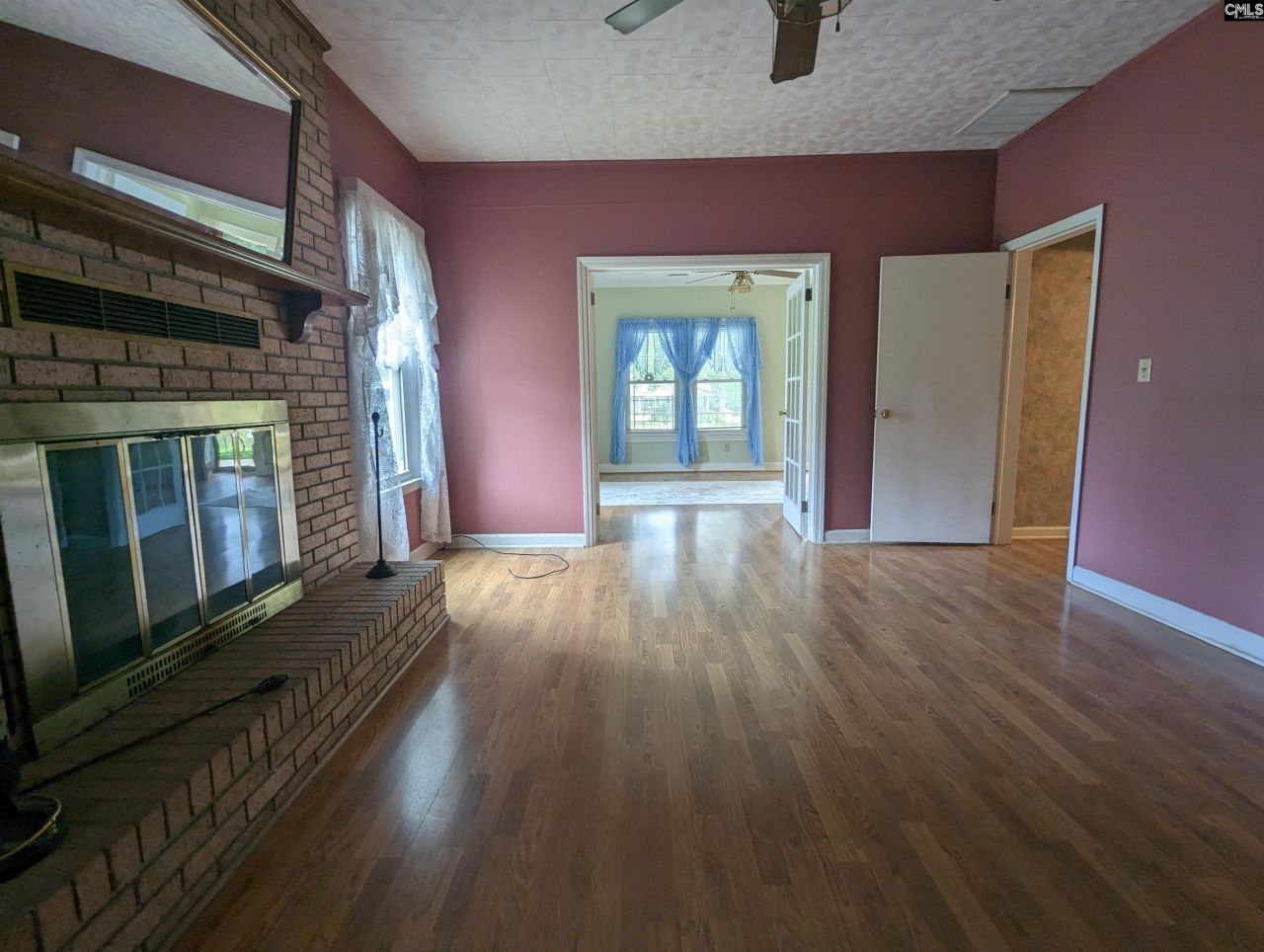 532 Pomaria Street Photo 9