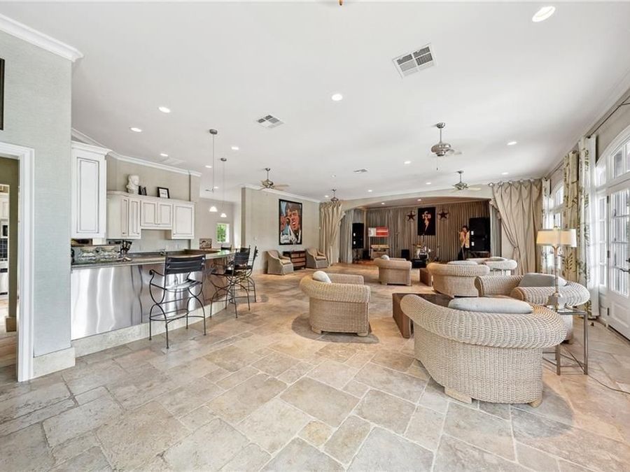 Property Image 87