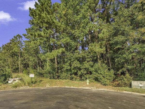 425 Pilot House Dr., Myrtle Beach, SC 29577