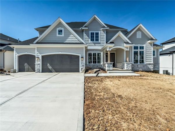 16924 Futura Street, Overland Park, KS 66085