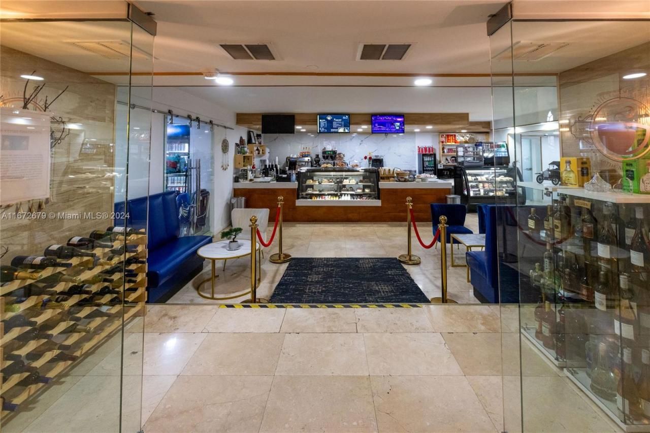 5225 Collins Ave, Unit 1114, Miami Beach, FL 33140 Photo