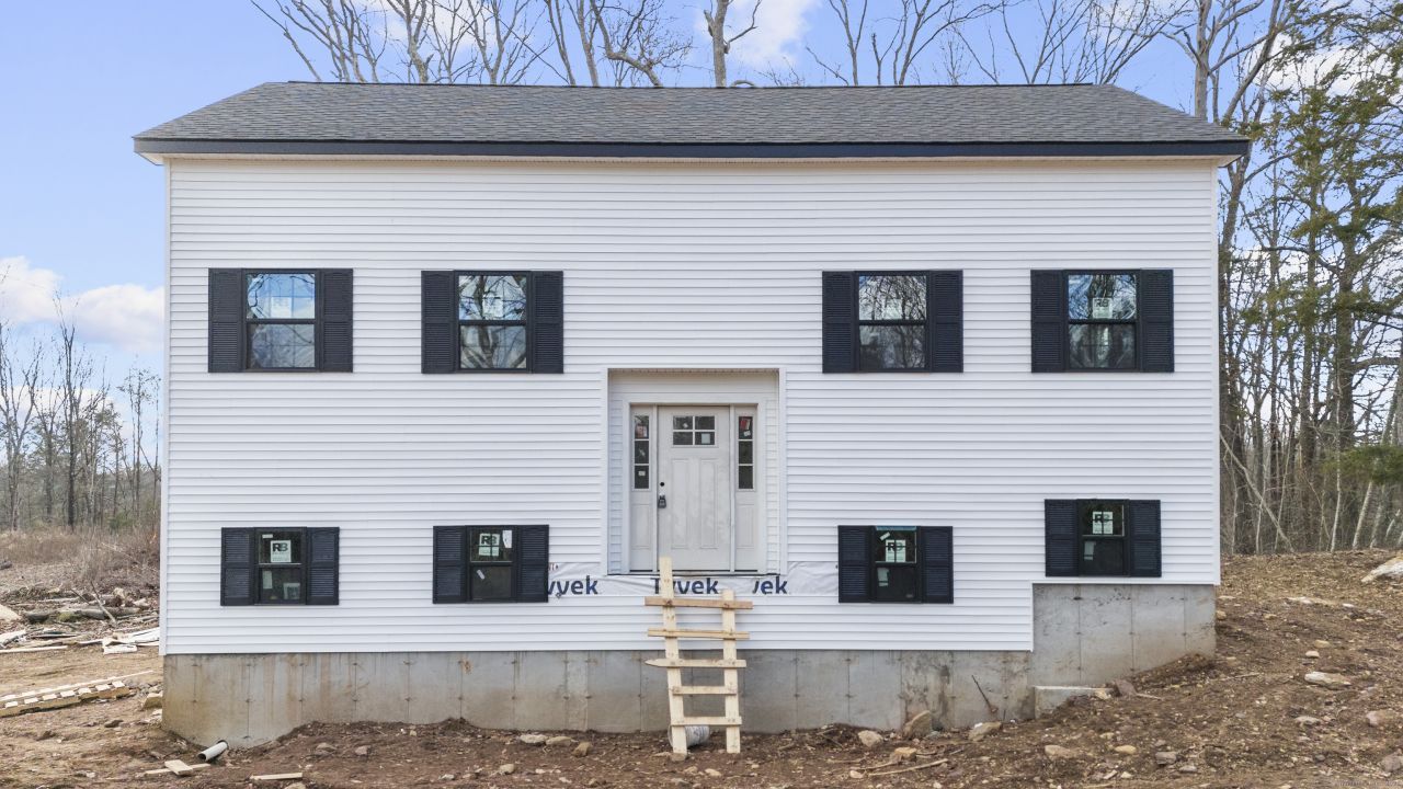72 Notch Hill, North Branford, CT 06471 Main Photo