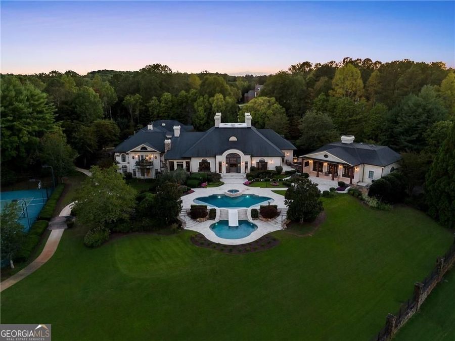 Property Image 100