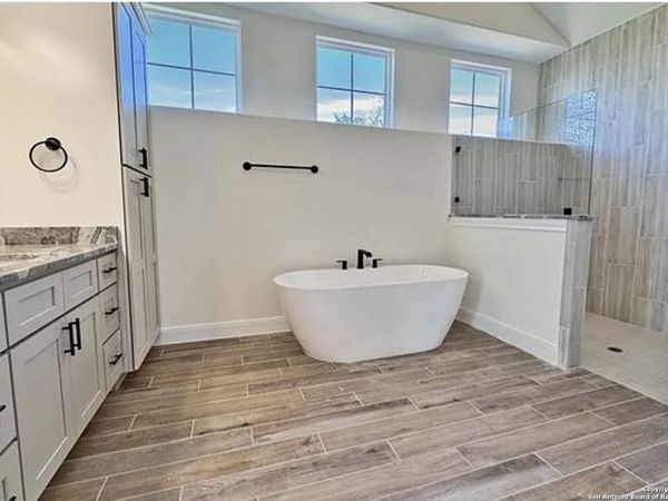 706 Sidewinder, Horseshoe Bay, TX 78657