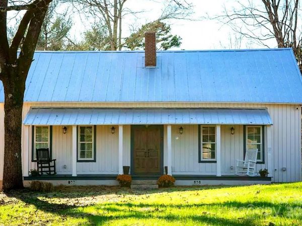 4255 Henry River Road, Hickory, NC 28602