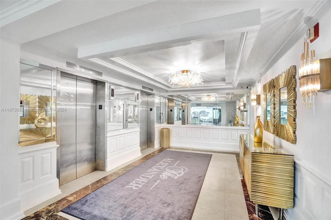 5225 Collins Ave, Unit PH7, Miami Beach, FL 33140 Photo