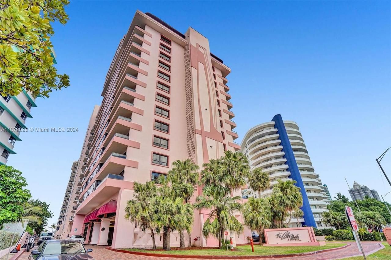 5225 Collins Ave, Unit PH7, Miami Beach, FL 33140 Photo