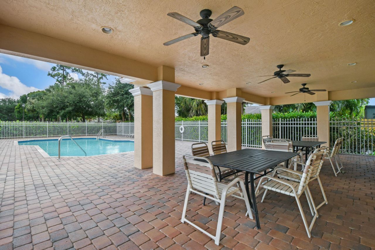 4576 Thornwood Circle, Palm Beach Gardens, FL 33418 Photo