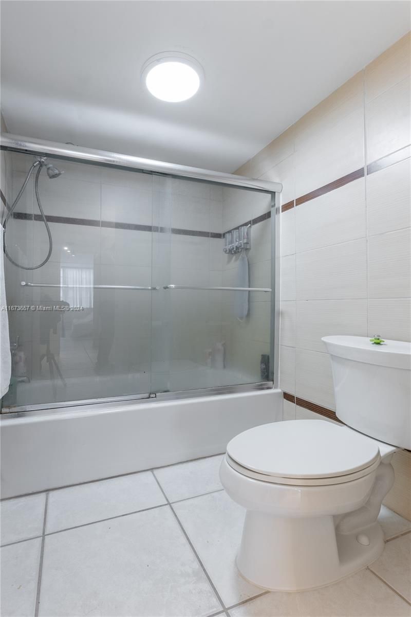 18071 Biscayne Blvd, Unit 303, Aventura, FL 33160 Photo