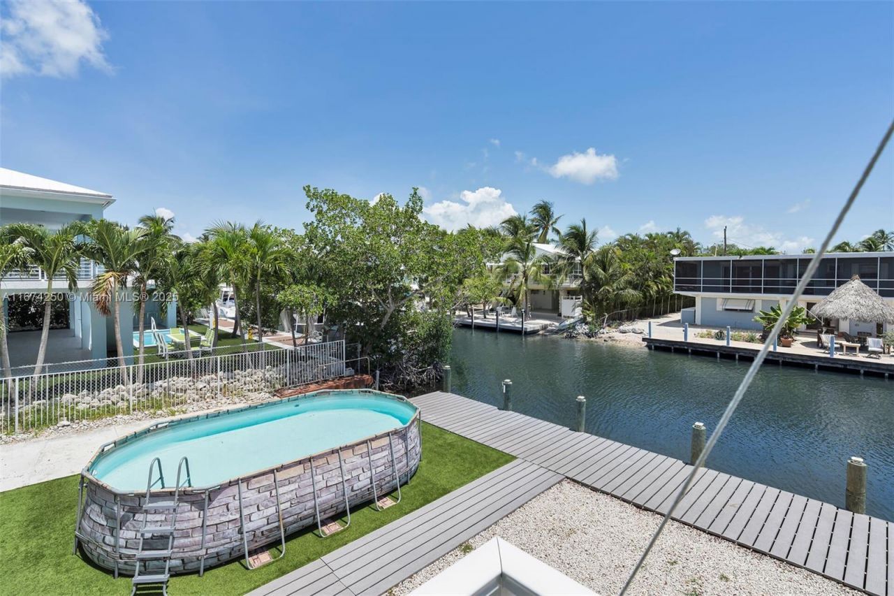 121 Venetian Dr, Islamorada, FL 33036 Photo