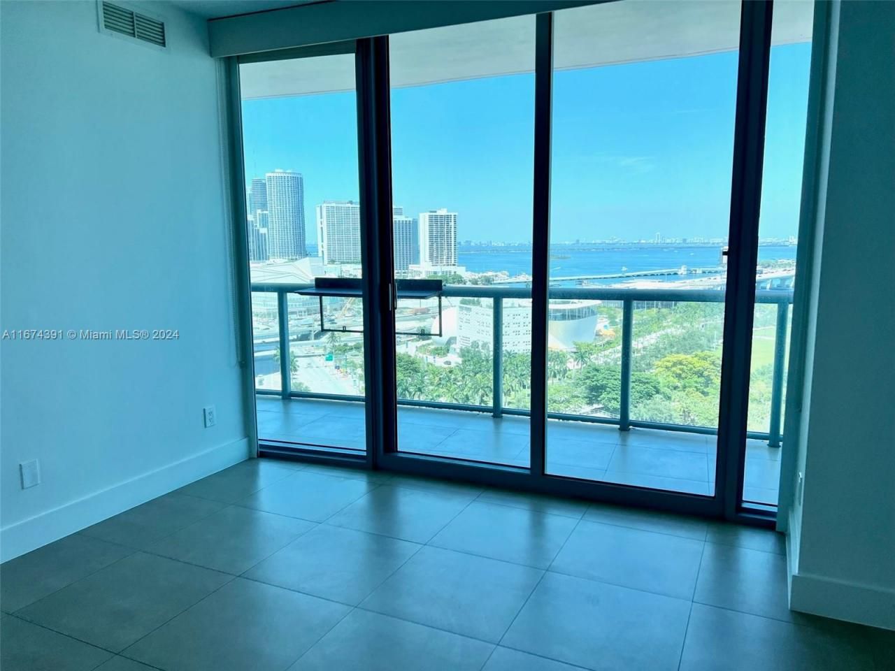 888 Biscayne Blvd, Unit 1811, Miami, FL 33132 Photo