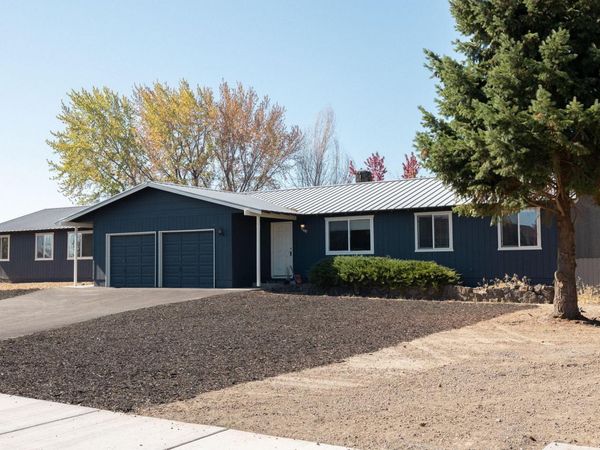 61683 Daly Estates Drive, Bend, OR 97702