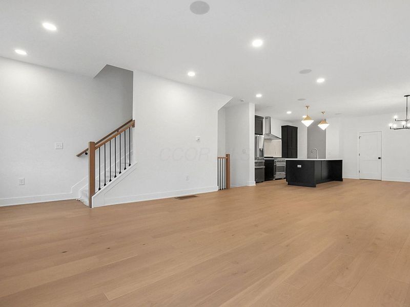 1083 W 3rd Avenue, Columbus, OH 43212 Photo 11