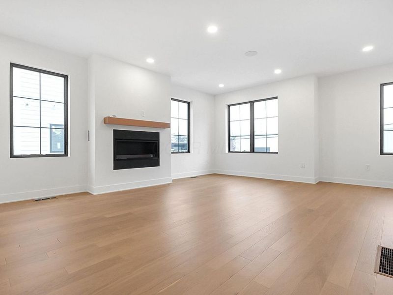 1083 W 3rd Avenue, Columbus, OH 43212 Photo 6