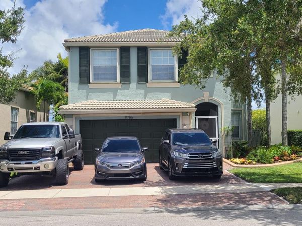 11786 SW Bennington Circle, Port Saint Lucie, FL 34987