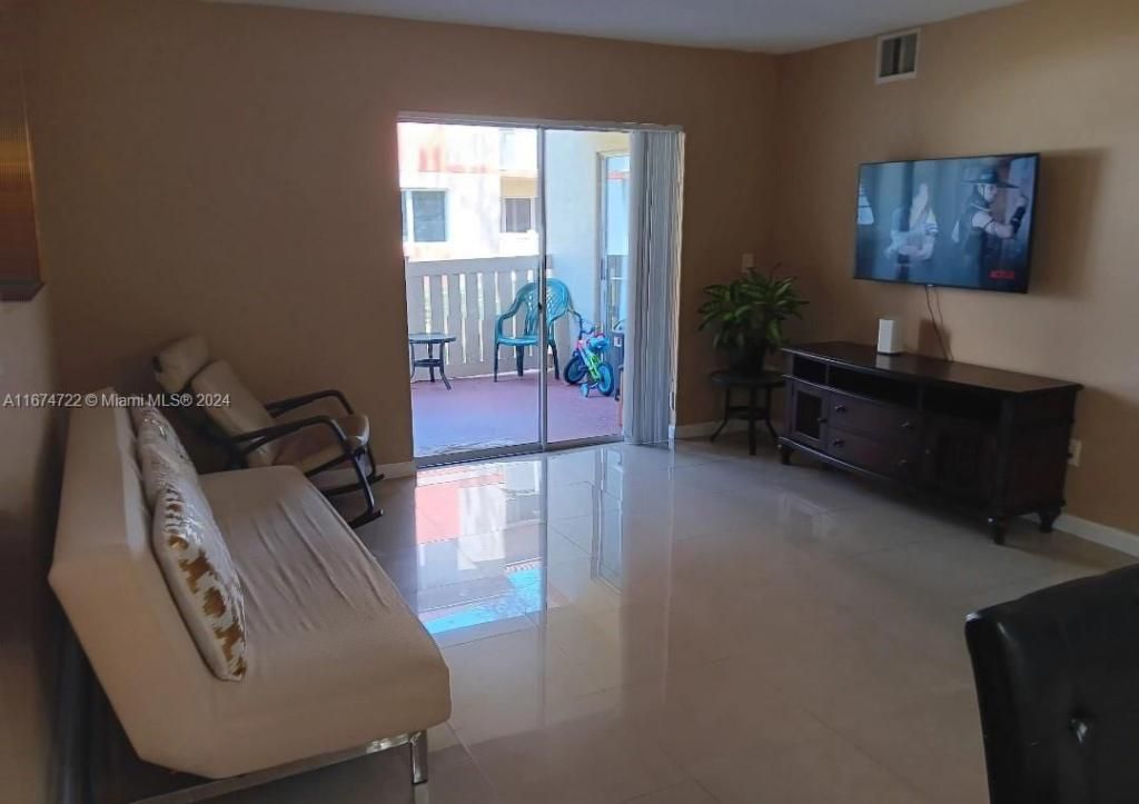 18870 NW 57th Ave, Unit 108, Hialeah, FL 33015 Photo