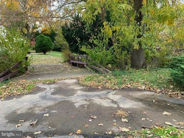 1515 N MEADOWBROOK ROAD, FEASTERVILLE TREVOSE, PA 19053