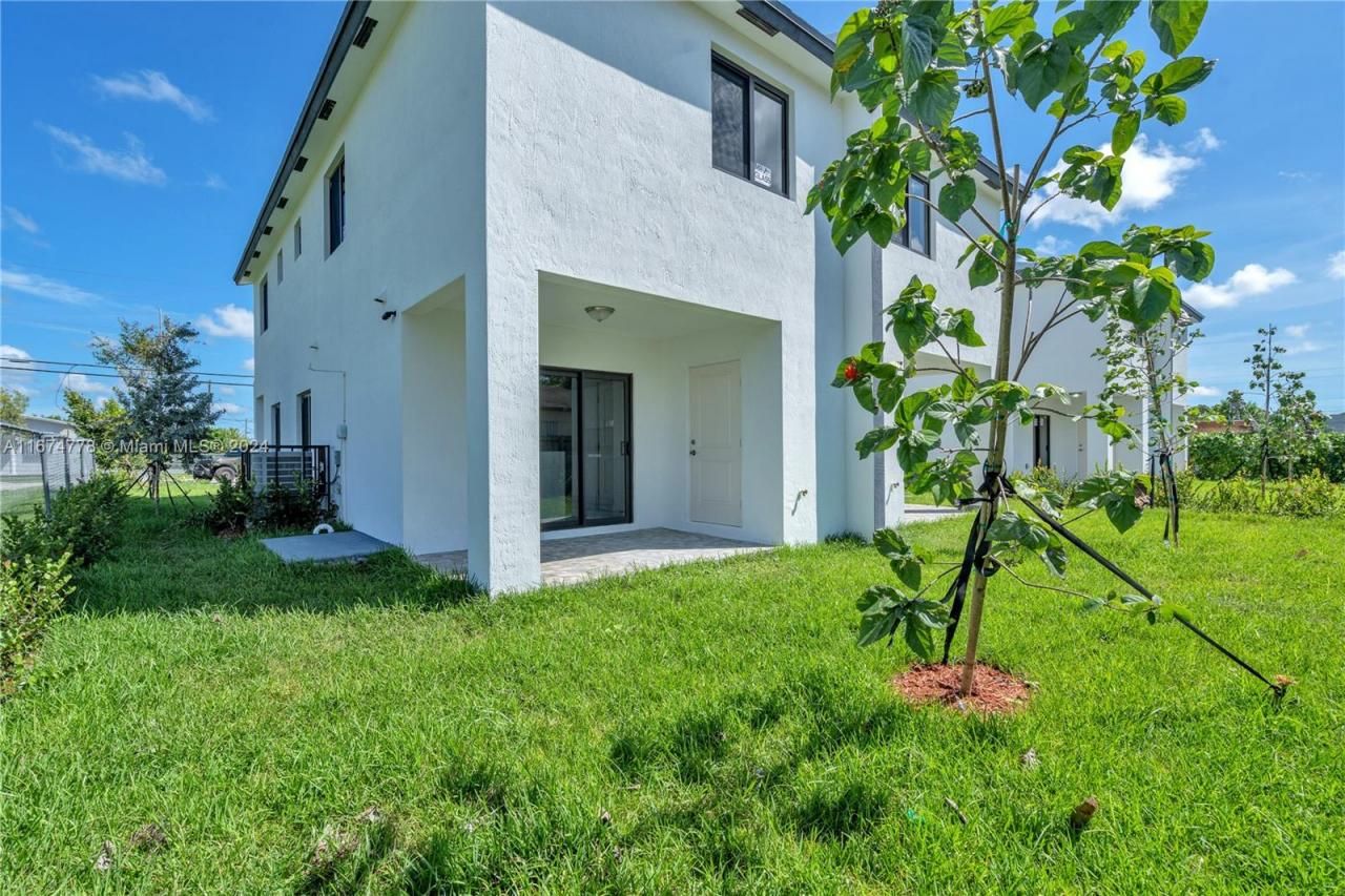 1231 NW 9th Avenue, Unit 1231, Florida City, FL 33034 Photo