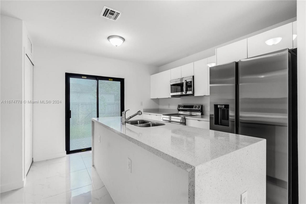 1231 NW 9th Avenue, Unit 1231, Florida City, FL 33034 Photo
