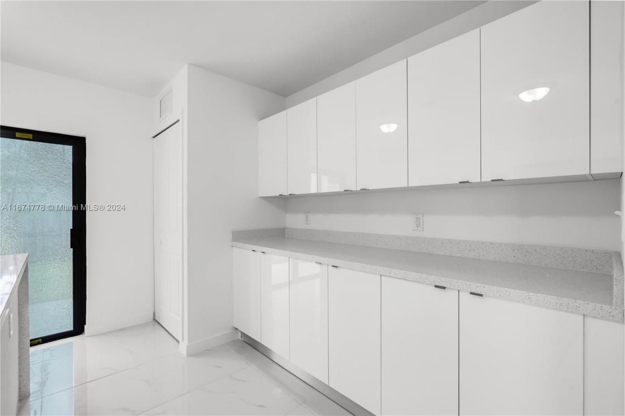 1231 NW 9th Avenue, Unit 1231, Florida City, FL 33034 Photo
