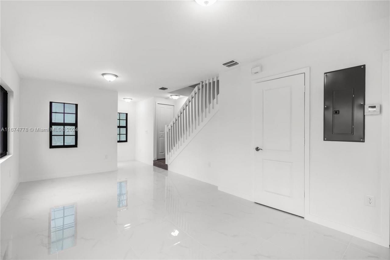 1231 NW 9th Avenue, Unit 1231, Florida City, FL 33034 Photo