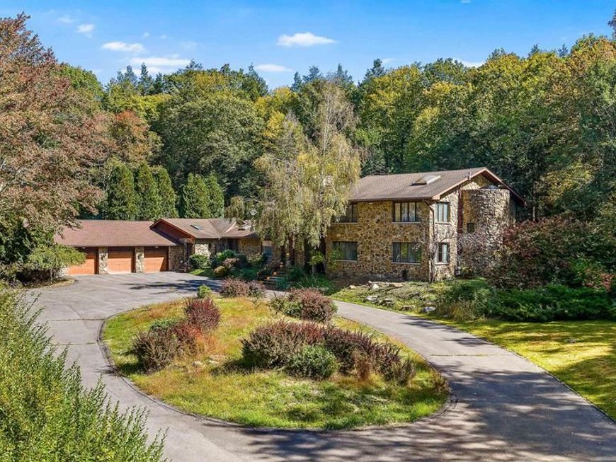 6760 Bear Creek Blvd, Bear Creek Township, PA 18702 Main Photo