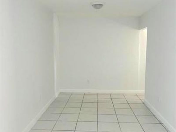 1245 W 24th Street, Unit A-221, Hialeah, FL 33010