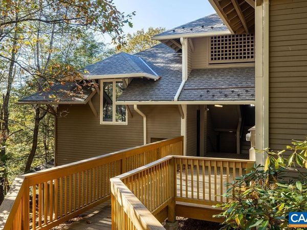 2025 STONE RIDGE CONDOS, WINTERGREEN, VA 22967