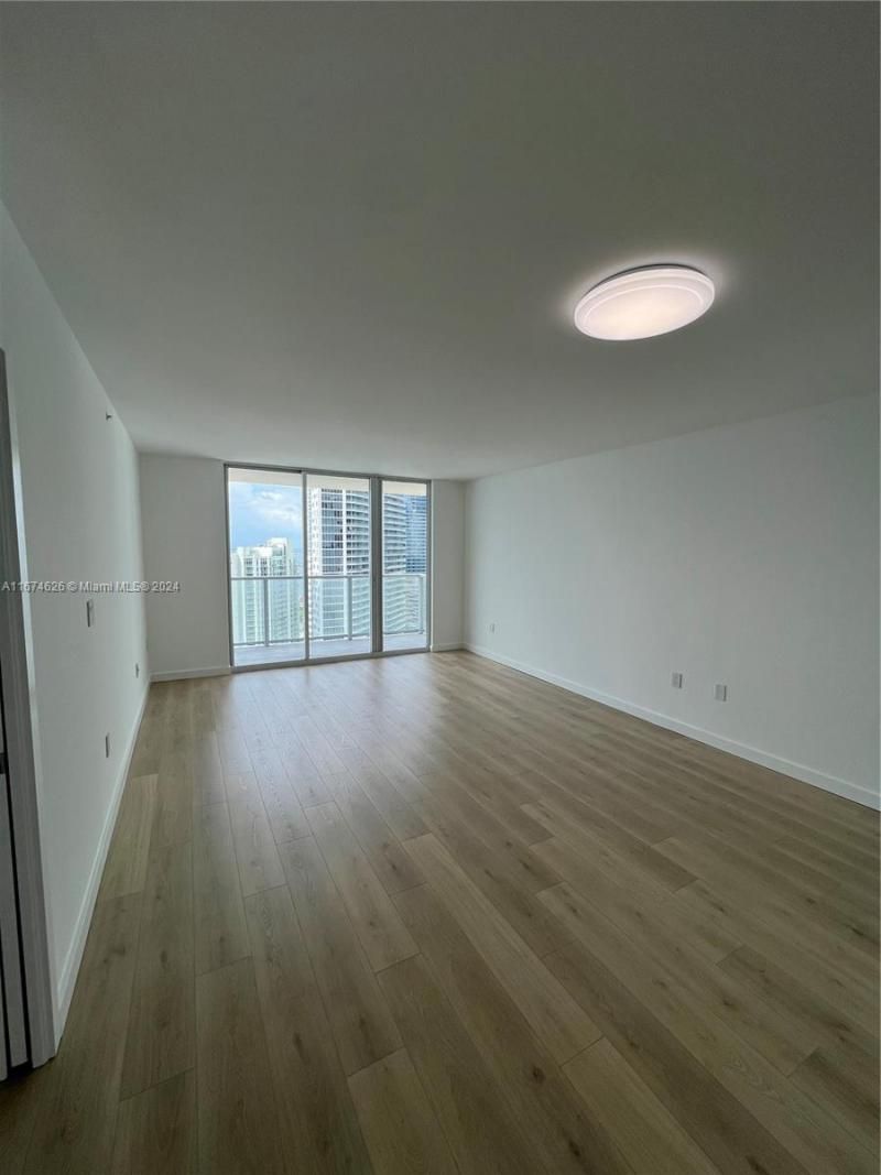 1155 Brickell Bay Dr, Unit 3205, Miami, FL 33131 Photo