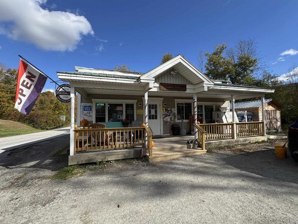 8 East Street, Middletown Springs, VT 05757