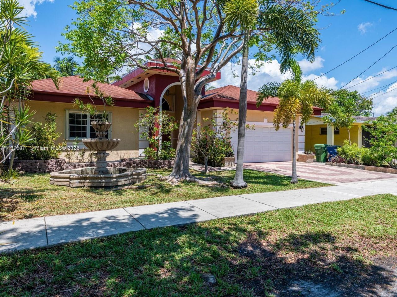 232 SW 7th Ave, Hallandale Beach, FL 33009 Photo