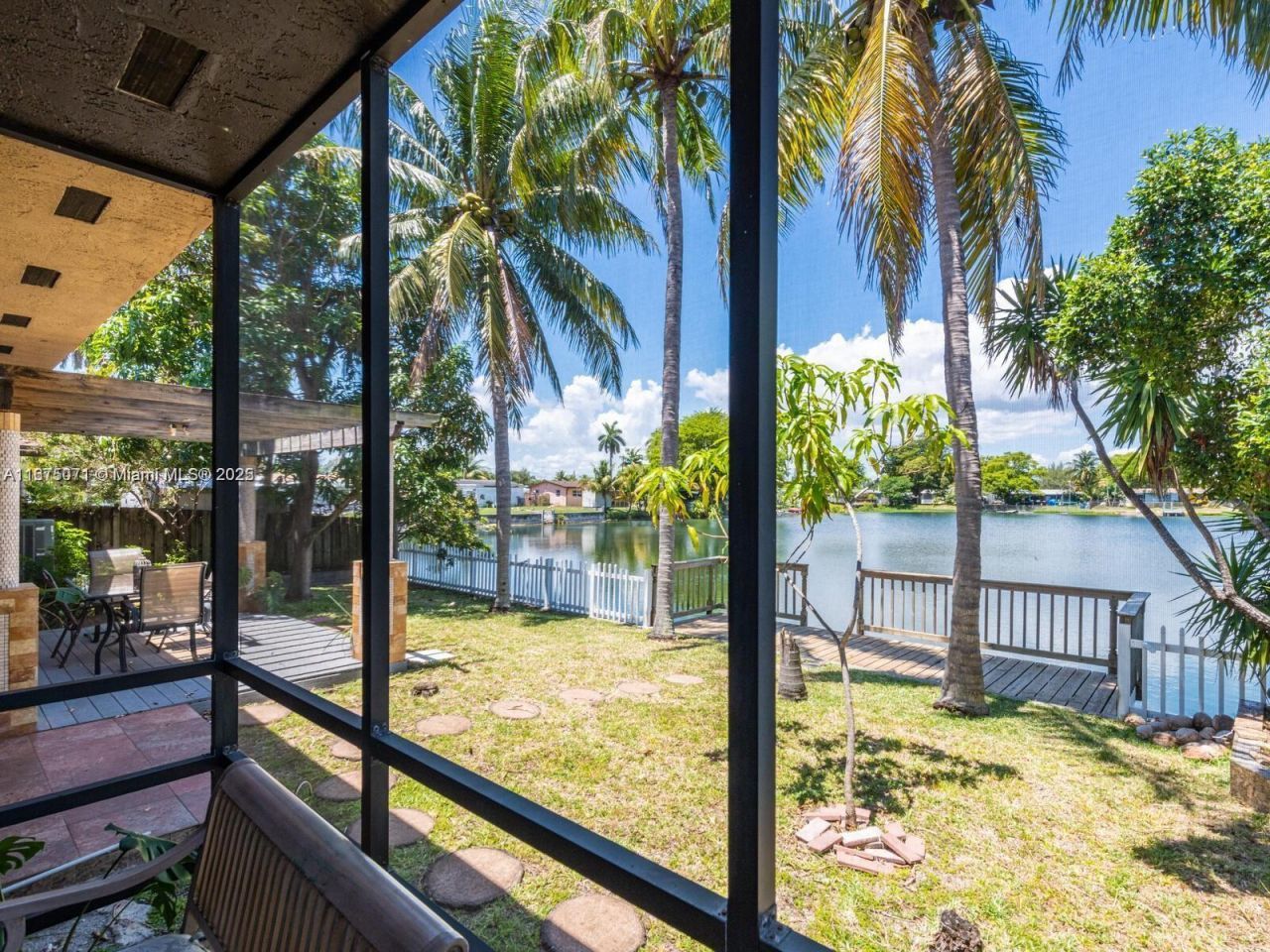 232 SW 7th Ave, Hallandale Beach, FL 33009 Photo