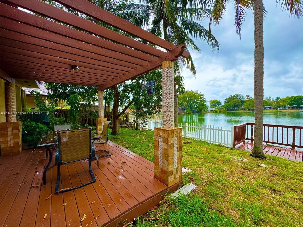 232 SW 7th Ave, Hallandale Beach, FL 33009 Photo