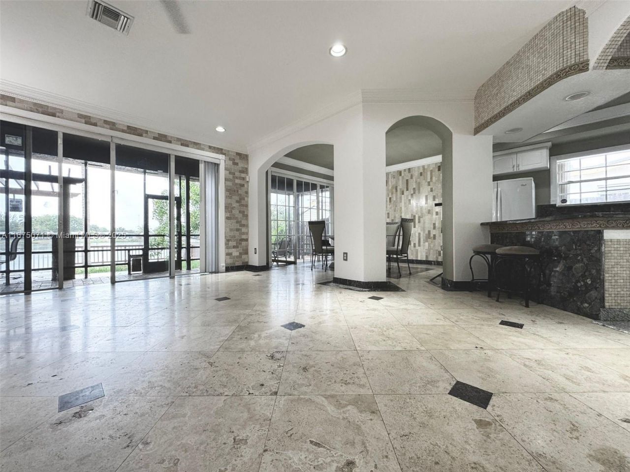 232 SW 7th Ave, Hallandale Beach, FL 33009 Photo