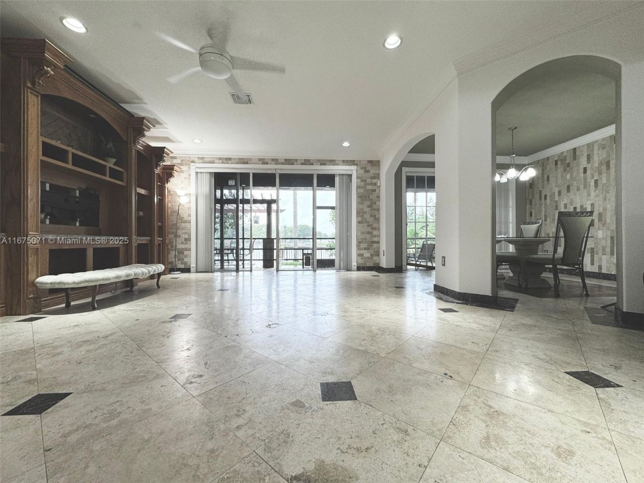 232 SW 7th Ave, Hallandale Beach, FL 33009 Photo