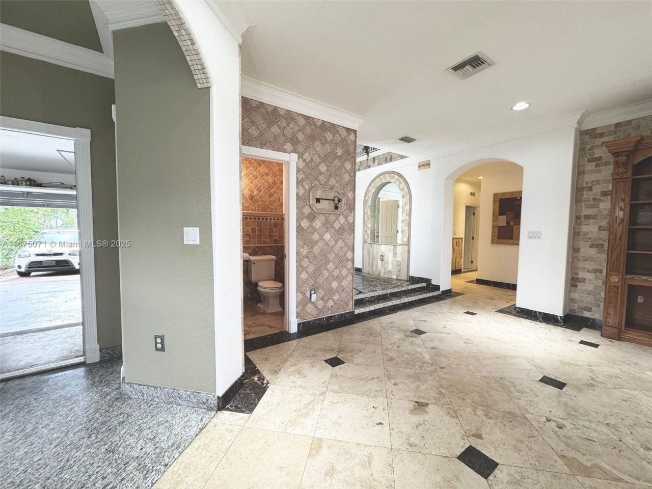 232 SW 7th Ave, Hallandale Beach, FL 33009 Photo