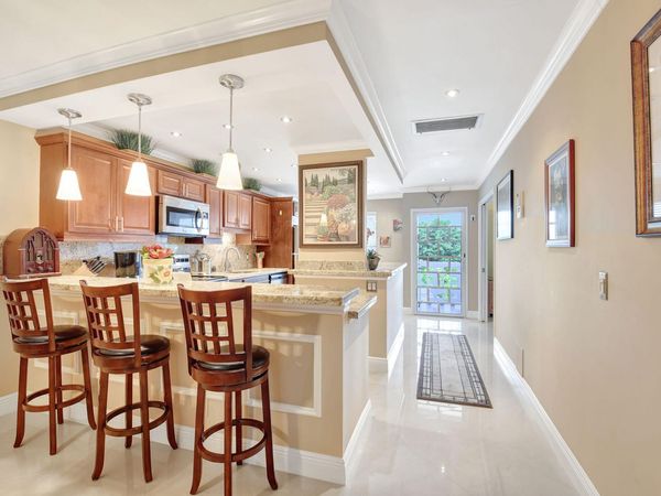 2721 SW 15th Street, Unit 203, Delray Beach, FL 33445