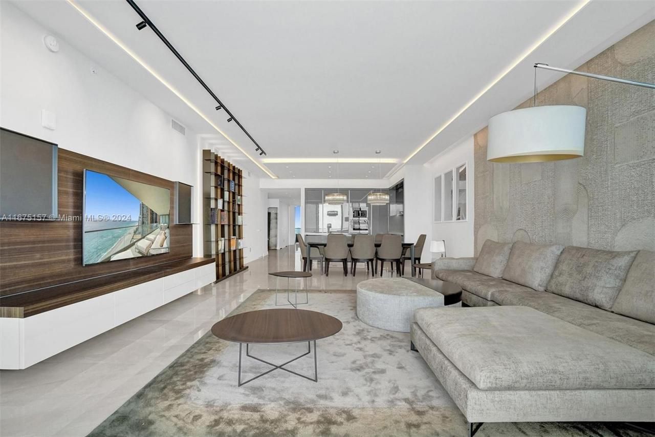 18975 Collins Ave, Unit 2001, Sunny Isles Beach, FL 33160 Photo