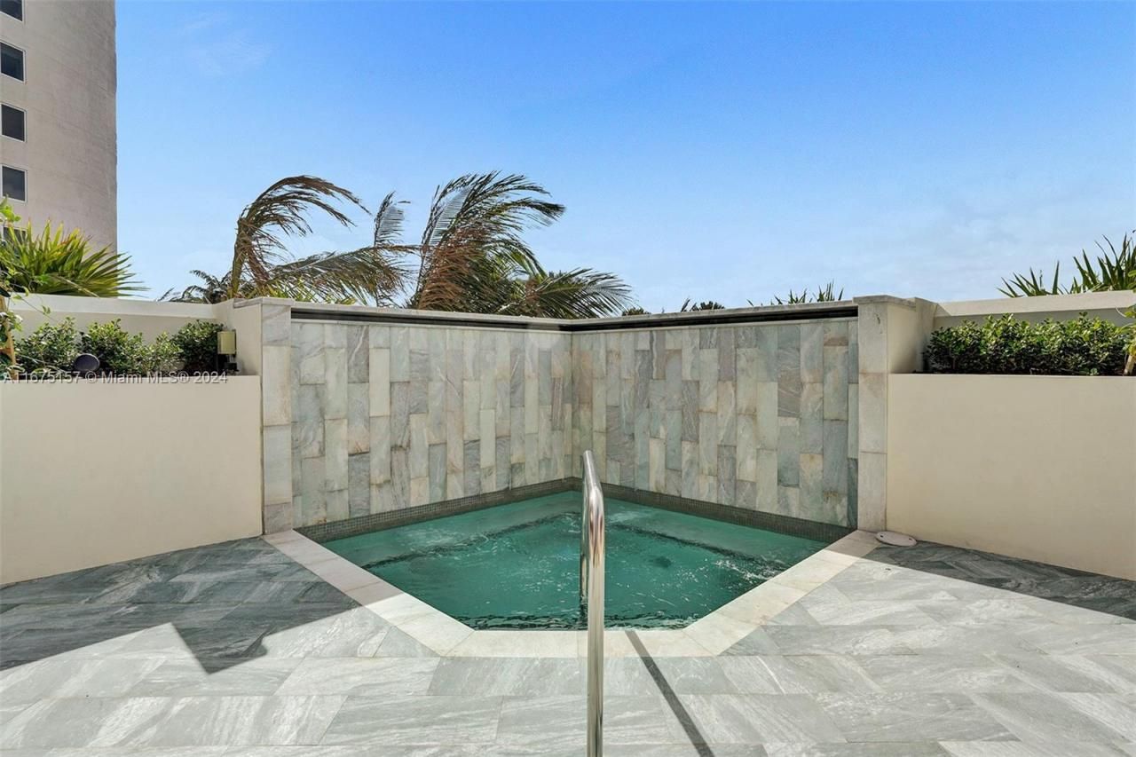 18975 Collins Ave, Unit 2001, Sunny Isles Beach, FL 33160 Photo
