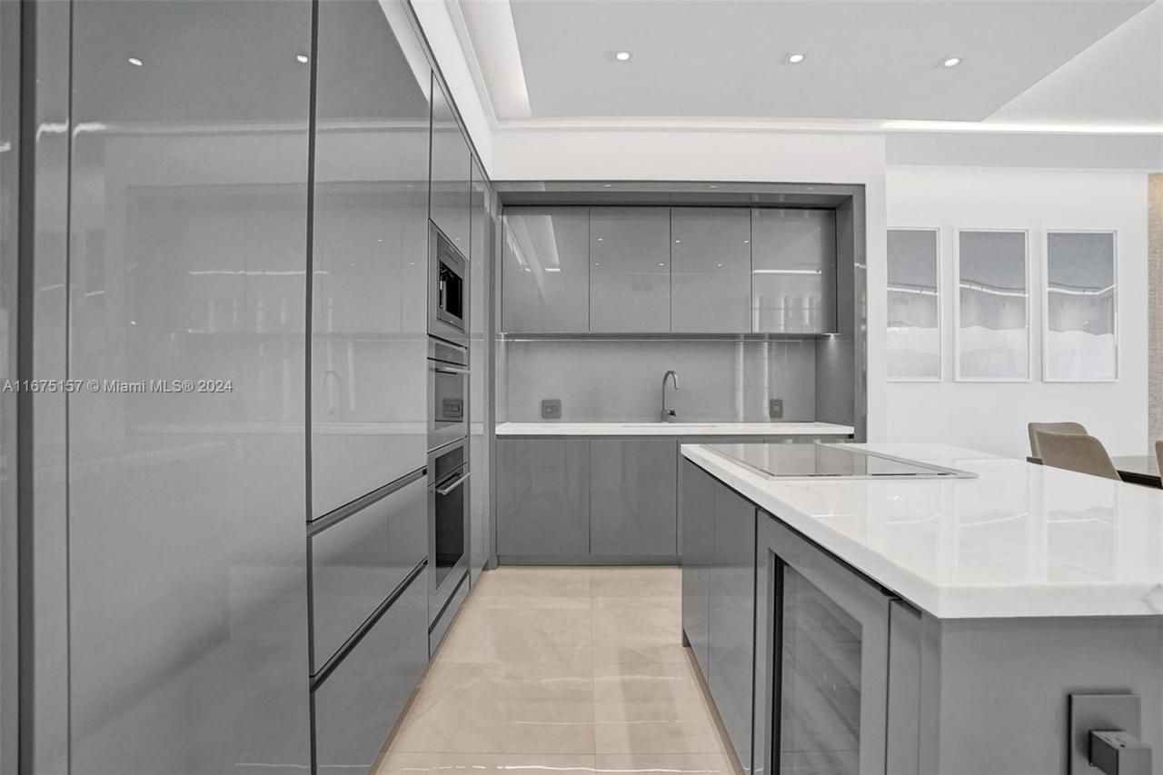 18975 Collins Ave, Unit 2001, Sunny Isles Beach, FL 33160 Photo