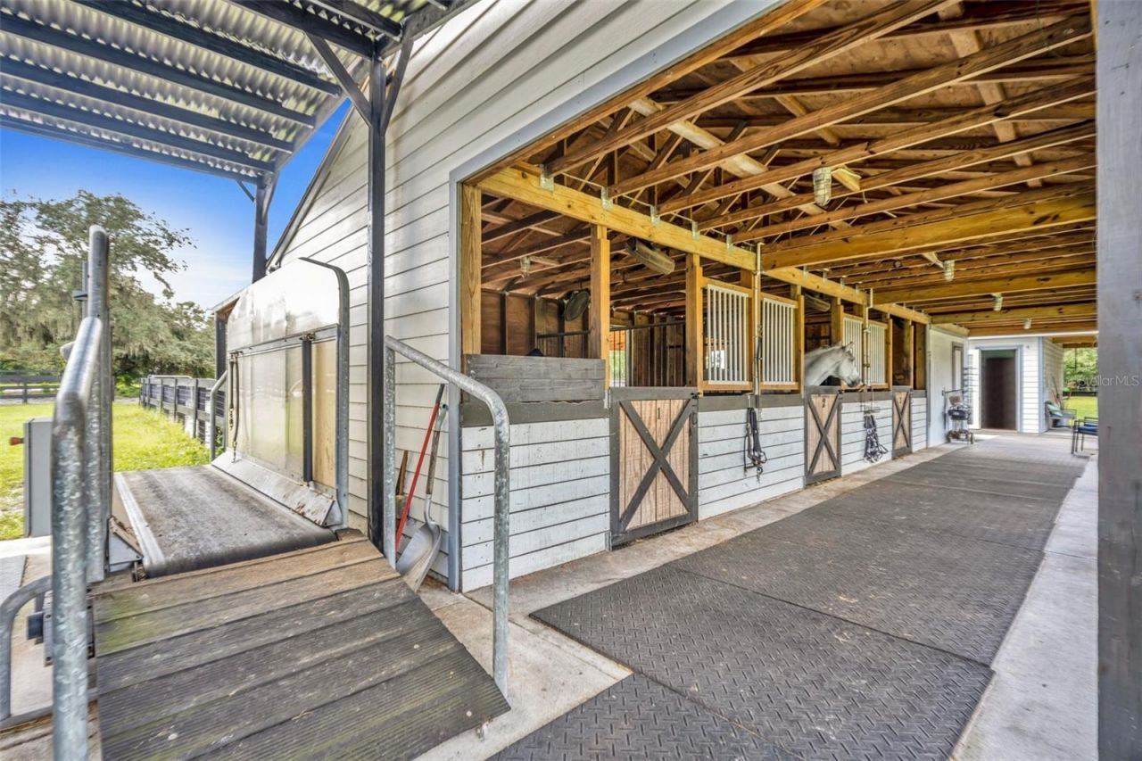 2075 Genova Drive, Oviedo, FL 32765 Photo